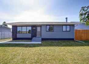 Detached Pincher Creek homes