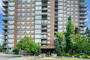 Apartment Point McKay homes