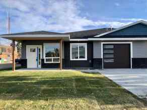 Row/Townhouse Downtown Lacombe homes