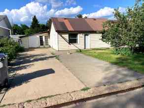Detached Wainwright homes