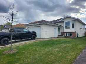 Detached Royal Oaks homes