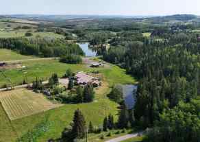 Detached Rural Foothills County homes
