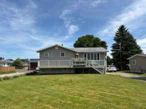 Detached Magrath homes