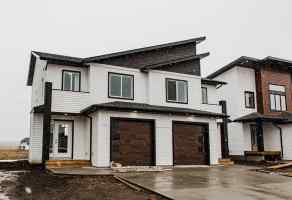 Semi Detached (Half Duplex) Clairmont homes