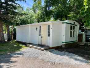 Mobile Pincher Creek homes