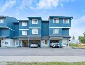 Row/Townhouse Marlborough homes