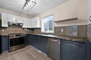 Detached Parkridge Estates homes