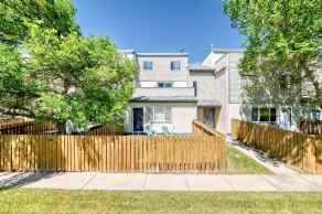 Row/Townhouse St Andrews Heights homes