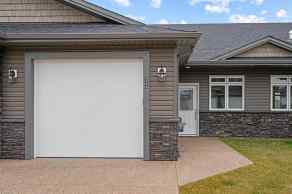 Semi Detached (Half Duplex) Creekview homes