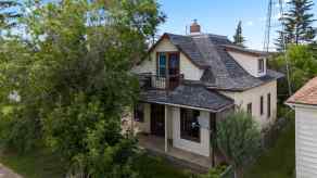 Detached Hardisty homes