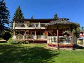 Detached Marten Beach homes