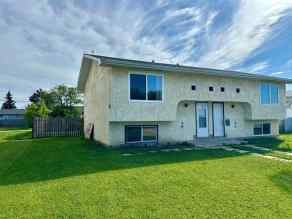 Semi Detached (Half Duplex) Mayerthorpe homes