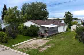 Detached Eckville homes