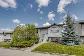 Detached Strathaven homes