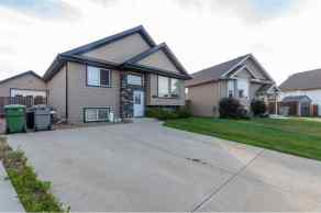 Just listed College Park homes for sale new 1304 54 Avenue Close  in College Park Lloydminster