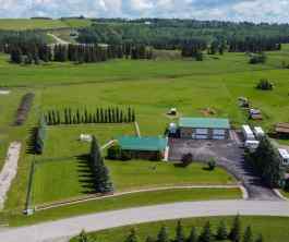 Detached Rural Mountain View County homes