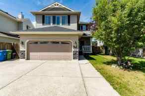 Detached Fairways homes