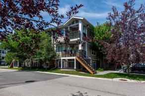 Row/Townhouse Chesterview Estates homes
