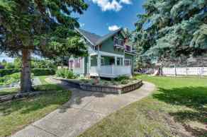 Detached Downtown Lacombe homes