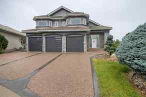 Just listed Fairmont homes for sale new 73 Fairmont Park Landing S in Fairmont Lethbridge