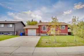 Detached Thickwood homes