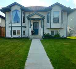 Just listed Park Place homes for sale new 114 Robinson Avenue  in Park Place Penhold
