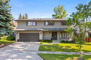 Detached Oakridge Estates homes