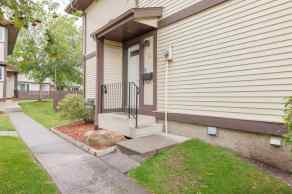 Row/Townhouse Beddington homes