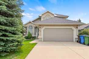 Detached Lakeside Greens homes