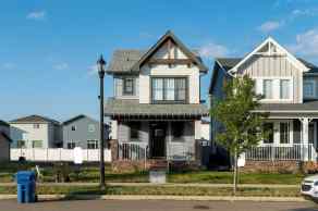 Detached Montrose homes