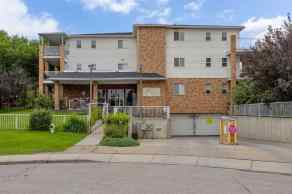 Apartment Marlborough Park homes