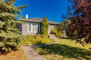 Detached Balmoral homes