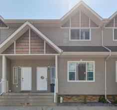 Row/Townhouse Lakeway Landing homes