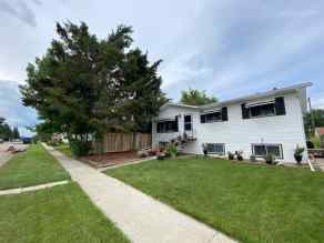 Detached Hanna homes