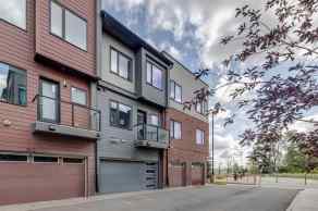 Row/Townhouse Greenwood/Greenbriar homes