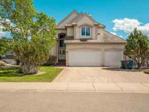 Just listed Fairmont homes for sale new 24 Fairmont Point S in Fairmont Lethbridge