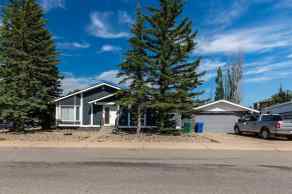 Just listed Varsity Village homes for sale new 194 Pensacola Court W in Varsity Village Lethbridge