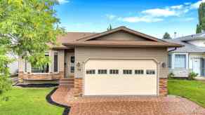 Detached Kentwood East homes