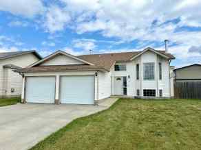 Detached Whitecourt homes