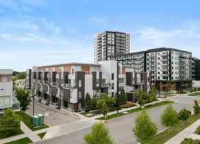 Apartment University District homes