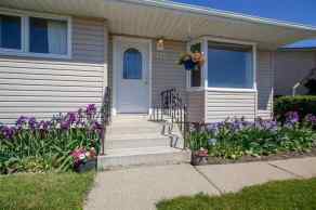 Detached Raymond homes