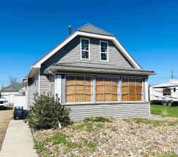 Just listed NONE homes for sale new 102 3 Avenue E in NONE Oyen