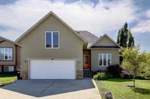 Detached Sundre homes