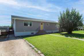 Detached Eckville homes