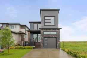 Detached Garry Station homes