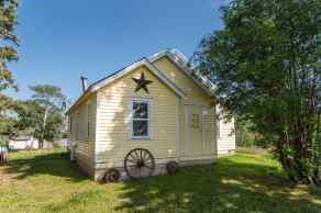 Detached Rural Lacombe County homes