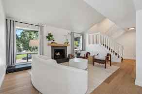 Detached Coach Hill homes