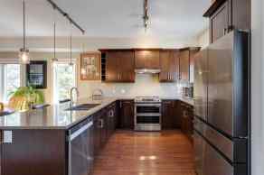 Row/Townhouse Valley Ridge homes