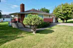 Detached Magrath homes