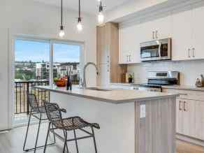 Row/Townhouse Springbank homes